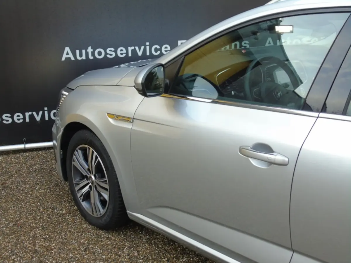 Megane 1.3TCE 140PK Intens Automaat - 2022 - 111DKM - Navi