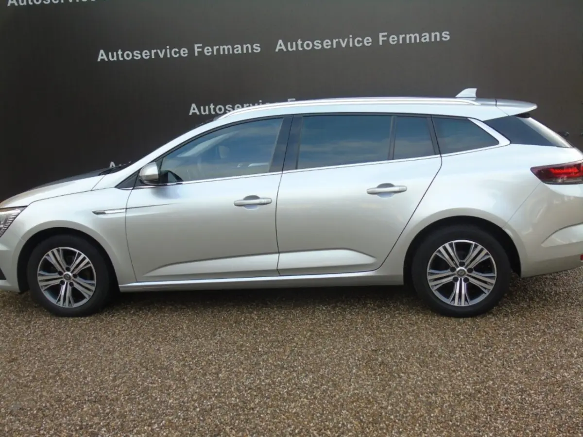 Megane 1.3TCE 140PK Intens Automaat - 2022 - 111DKM - Navi