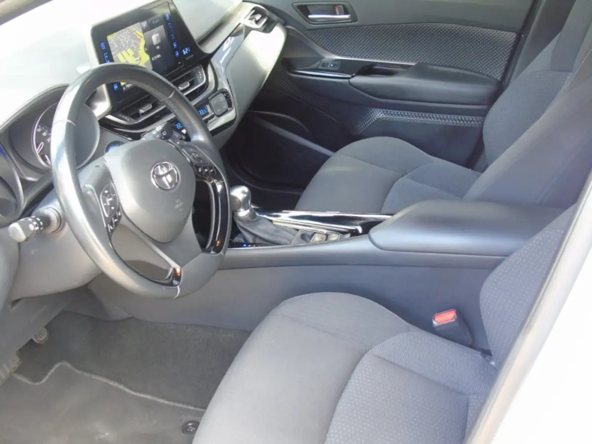 1.8i Hybride Edition - 2019 98DKM - Navi - Camera- Two Tone