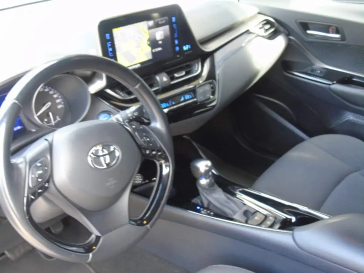 1.8i Hybride Edition - 2019 98DKM - Navi - Camera- Two Tone