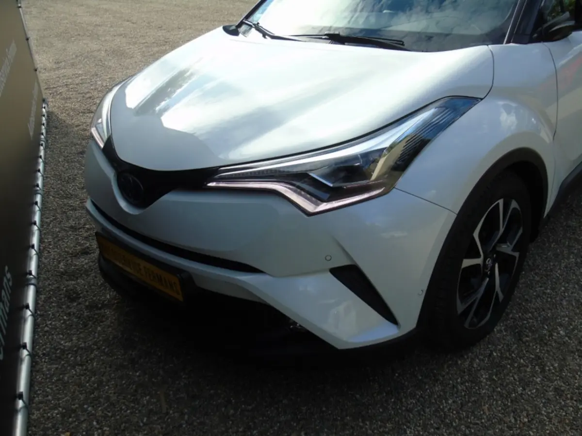 1.8i Hybride Edition - 2019 98DKM - Navi - Camera- Two Tone