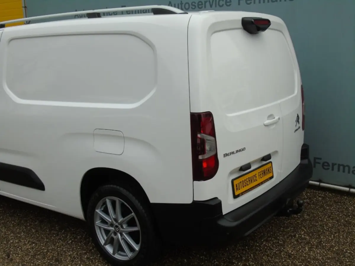 Berlingo 2L Lang 1.5 130PK - Navi - PDC - 360 Camera - Bomvoll