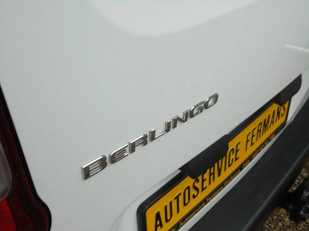 Berlingo 2L Lang 1.5 130PK - Navi - PDC - 360 Camera - Bomvoll