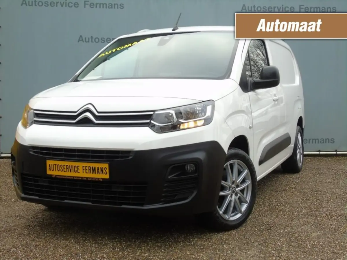 Berlingo 2L Lang 1.5 130PK - Navi - PDC - 360 Camera - Bomvoll