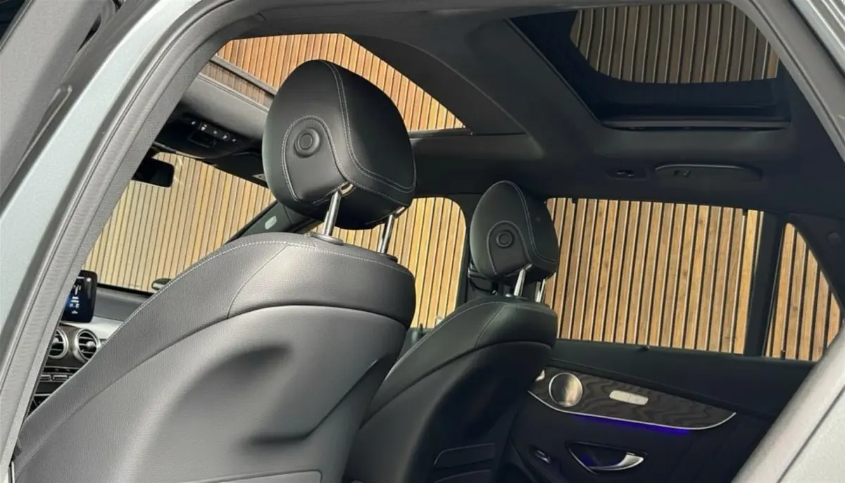 300e 4MATIC AMG PANO MEMORY BURMESTER TREKHAAK LED