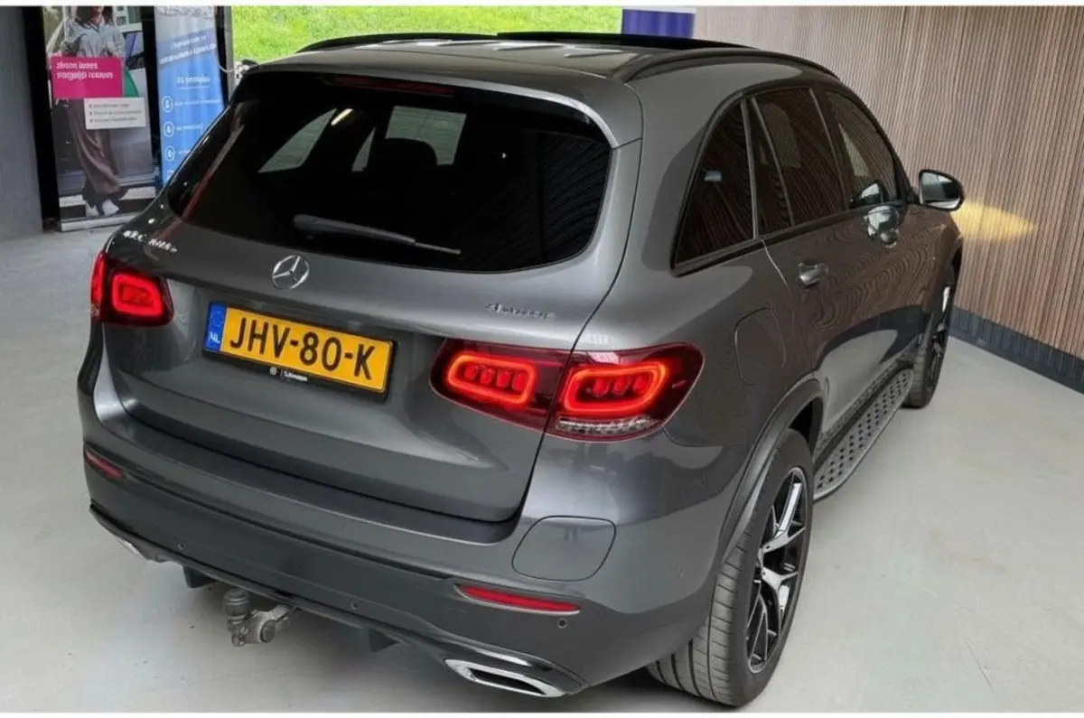 300e 4MATIC AMG PANO MEMORY BURMESTER TREKHAAK LED