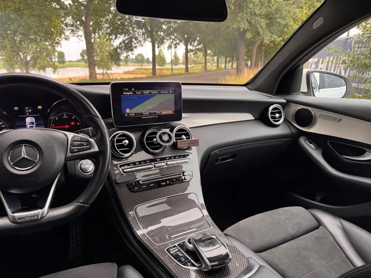 250 d 4MATIC Edition 1 AMG SCHUIFDAK HEADUP INRUIL MOG