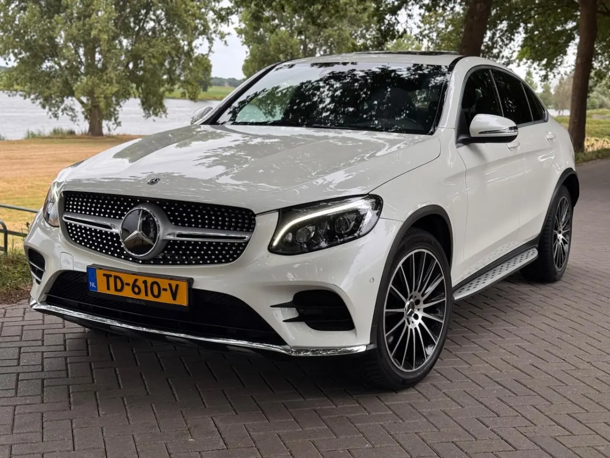 250 d 4MATIC Edition 1 AMG SCHUIFDAK HEADUP INRUIL MOG