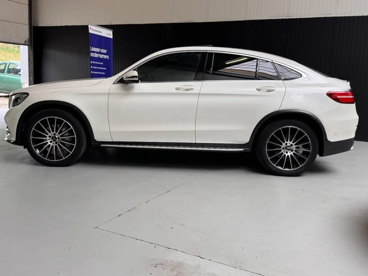 250 d 4MATIC Edition 1 AMG SCHUIFDAK HEADUP INRUIL MOG