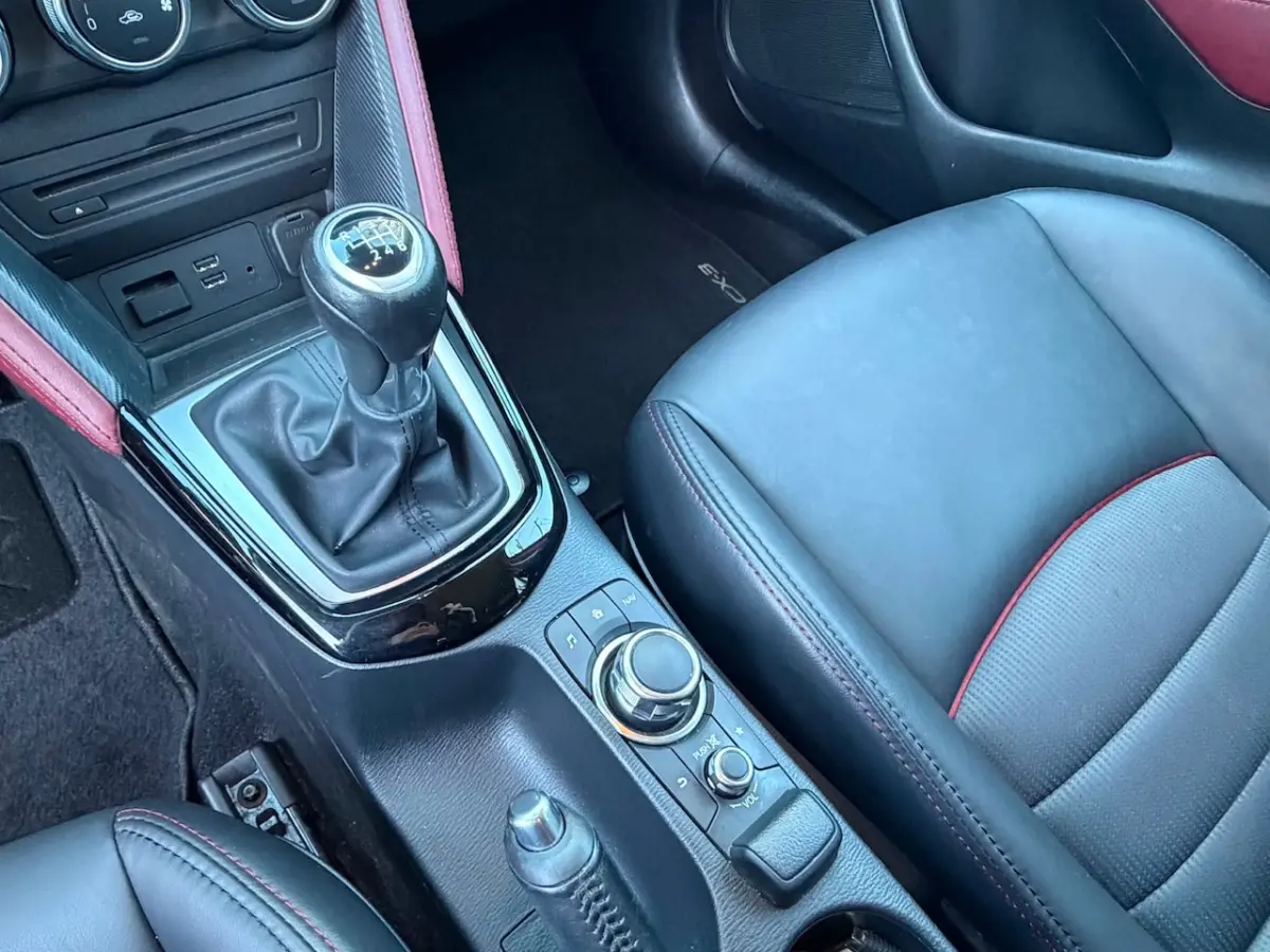 2.0 SkyActiv-G 120 TS+ Leder HUD Navi Clima