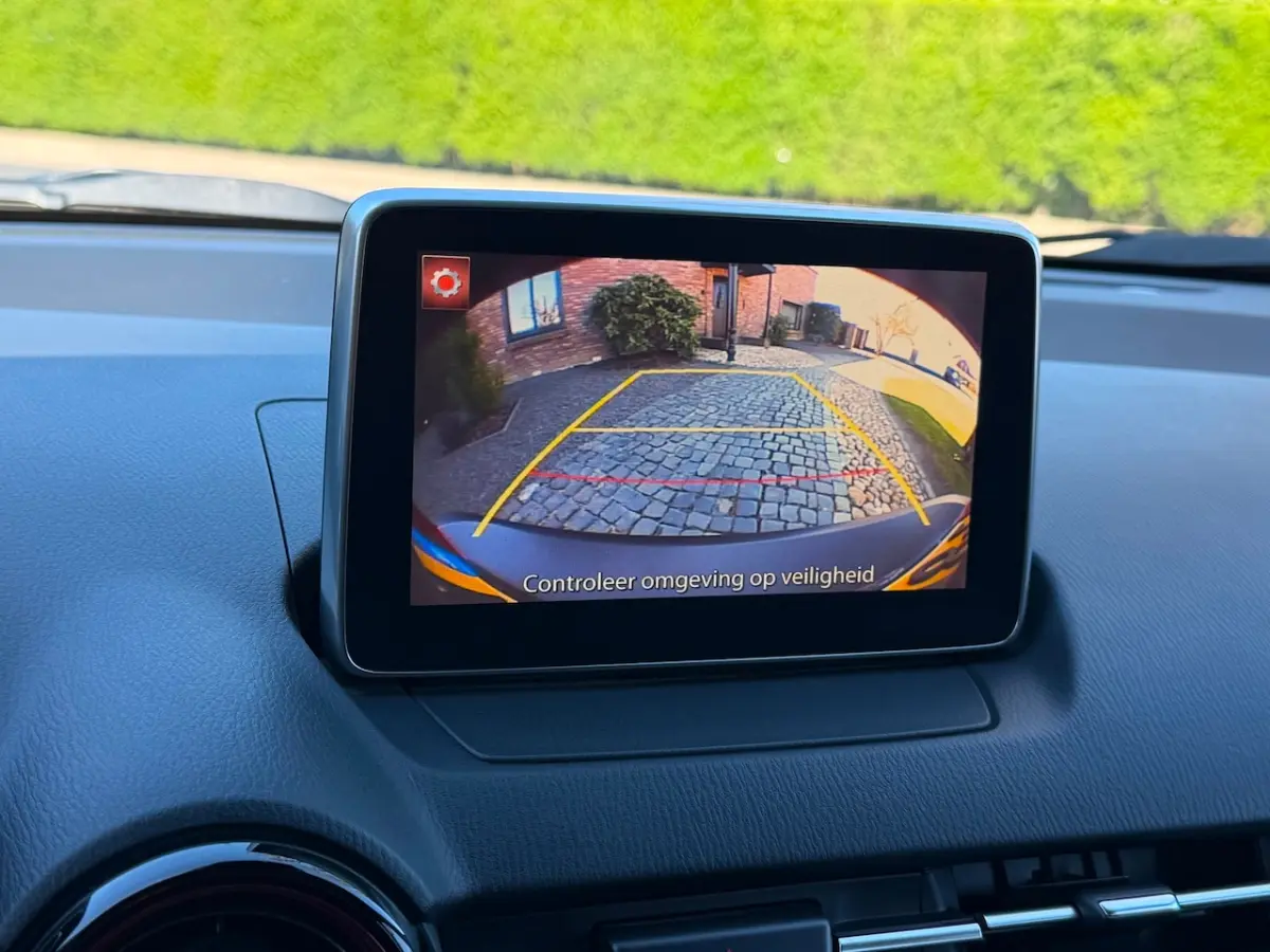 2.0 SkyActiv-G 120 TS+ Leder HUD Navi Clima