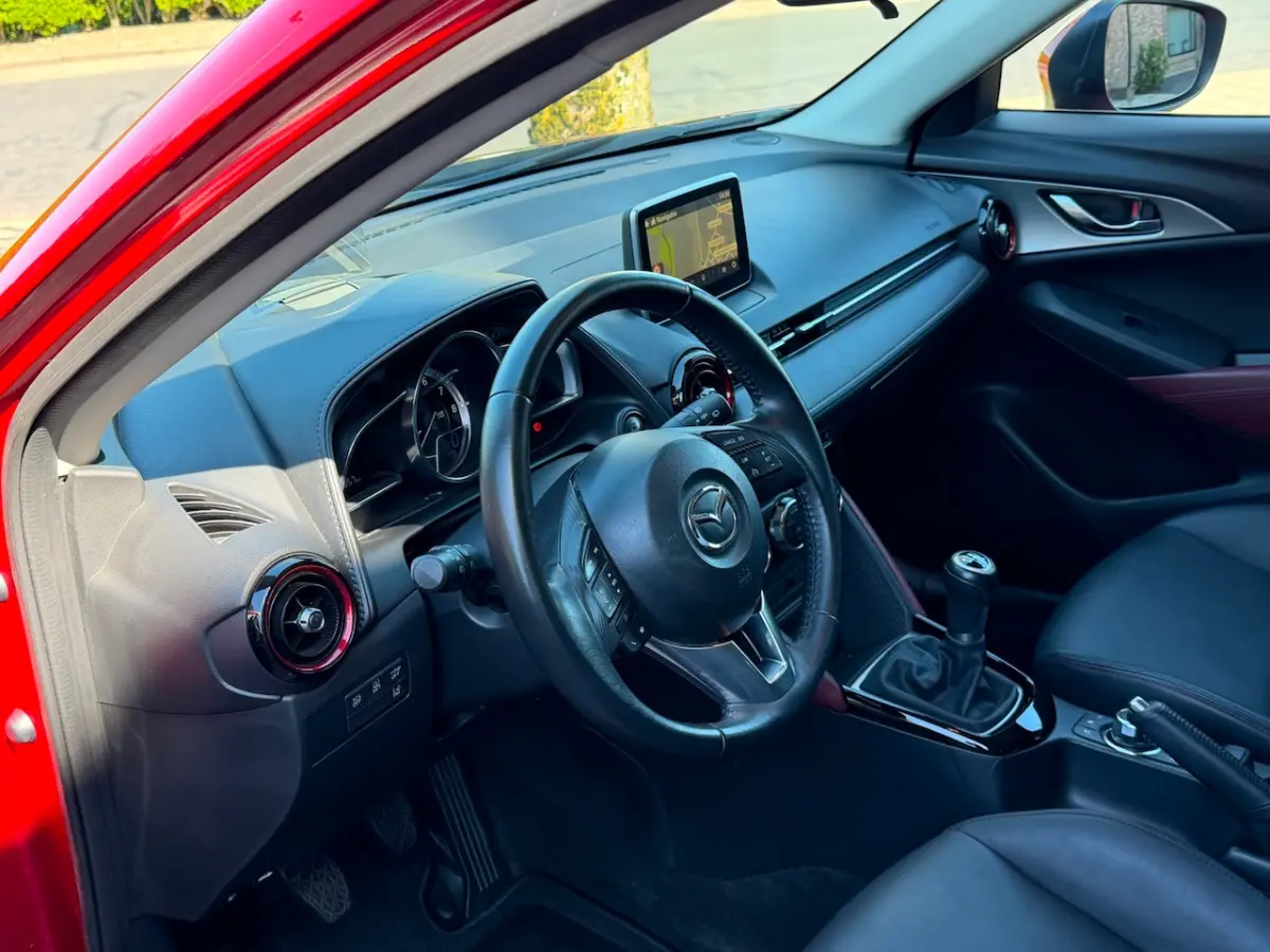 2.0 SkyActiv-G 120 TS+ Leder HUD Navi Clima