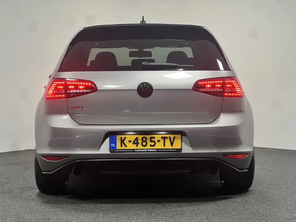 2.0 TSI GTI 310PK | CARPLAY | KLEPSYSTEEM | EIBACH | STOELVERWARMING | PARKEERSENSOREN |