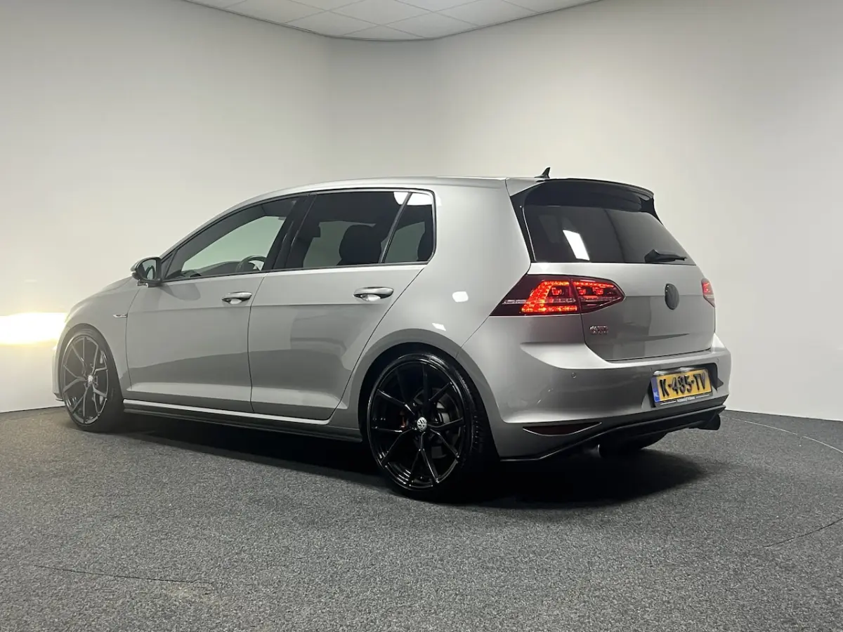 2.0 TSI GTI 310PK | CARPLAY | KLEPSYSTEEM | EIBACH | STOELVERWARMING | PARKEERSENSOREN |