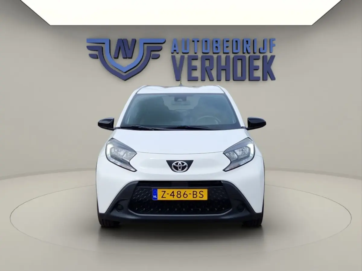 1.0 VVT-i MT Play NL Auto - Groot Scherm - Carplay