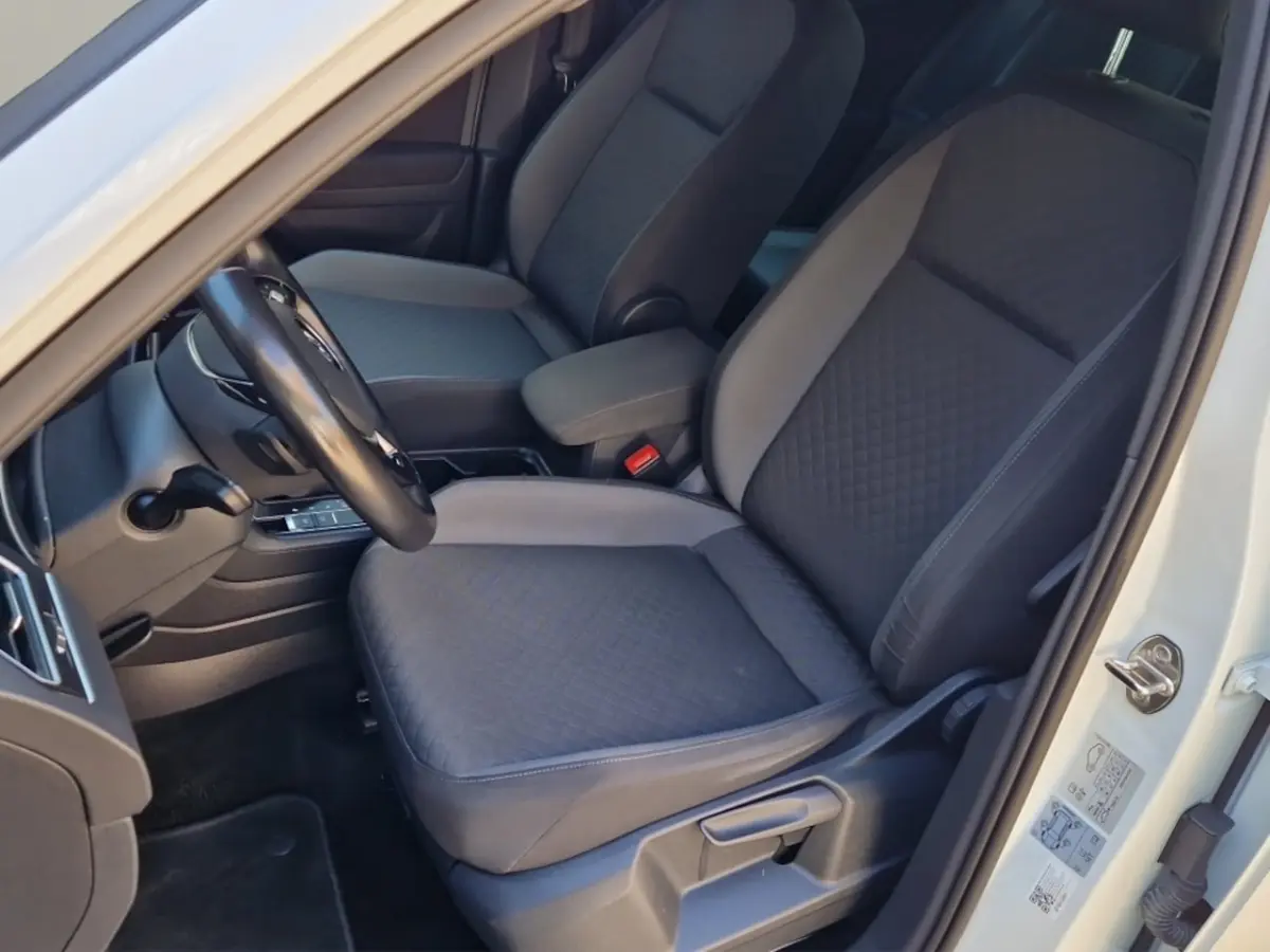 1.5 TSI R-Line Trekhaak - NL Auto - Virtual Cockpit - Automaat