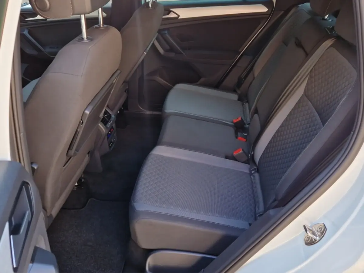 1.5 TSI R-Line Trekhaak - NL Auto - Virtual Cockpit - Automaat
