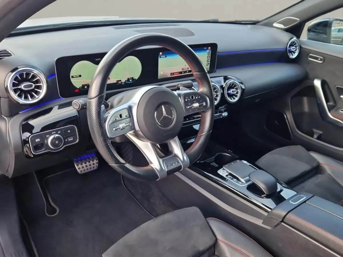 250 e AMG Burmester - Sfeerverlichting - Carplay