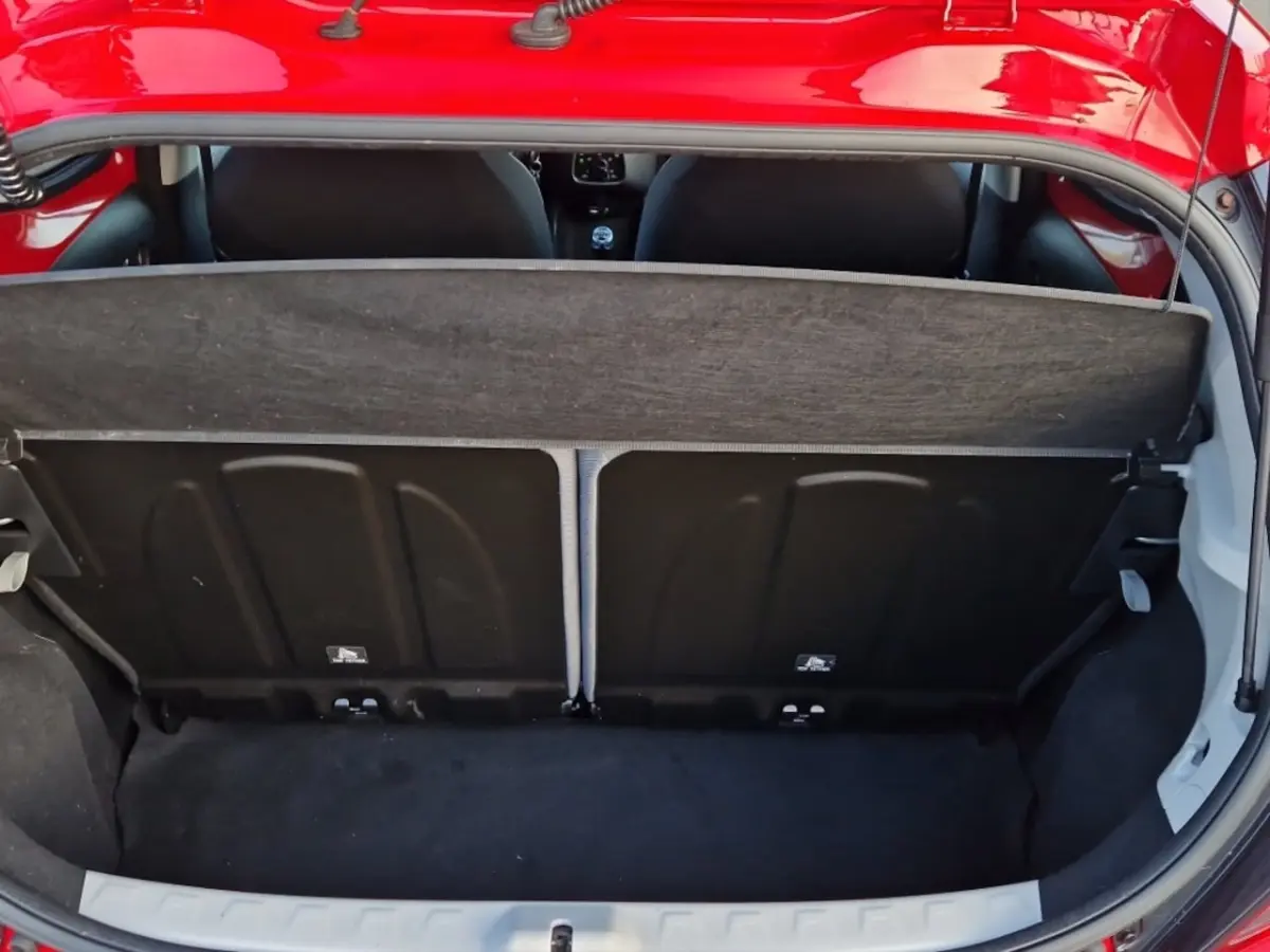 1.0 VVT-i x-first NL Auto - Carplay - Camera