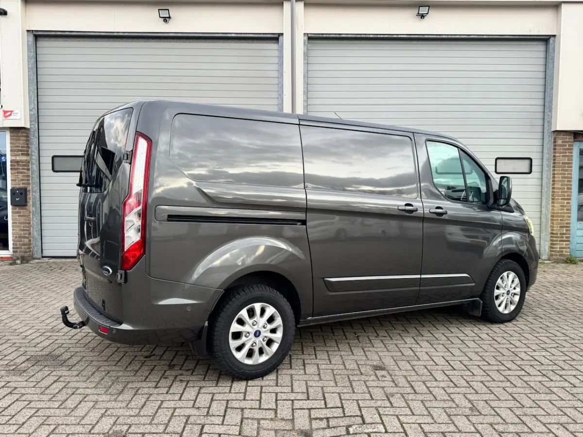 300 2.0 TDCI L1H1 Trend