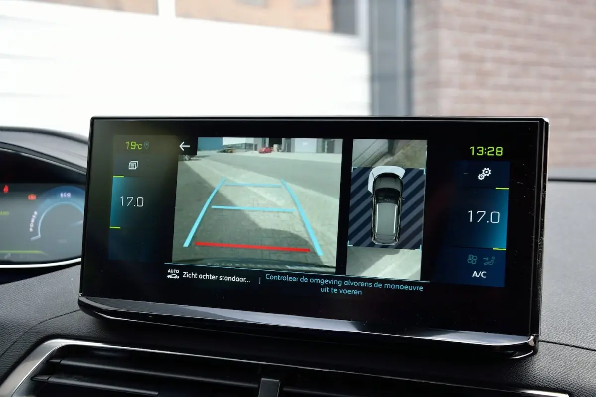 1.6 HYbrid 225 GT | Black Pack | Focal Audio | Stoelverwarming | 360 Camera