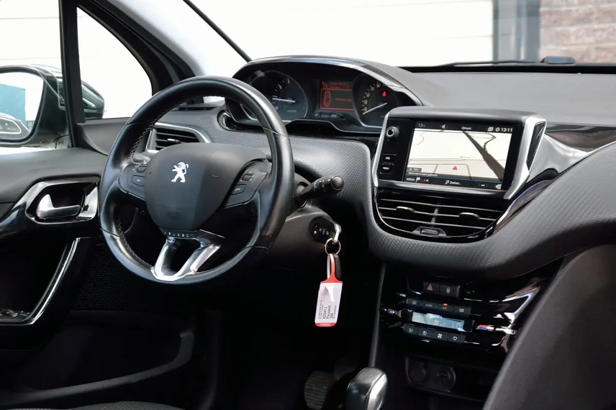 1.2 PureTech Allure | Navigatie | Climate Control | Cruise Control