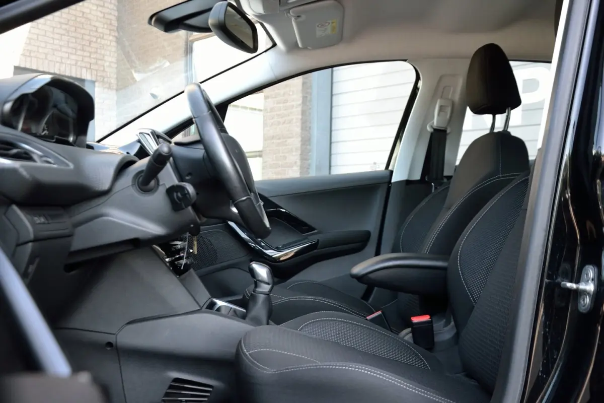 1.2 PureTech Blue Lease Executive | Cruise Control | Carplay | Climate Control