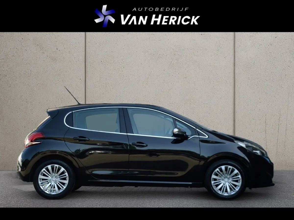1.2 PureTech Blue Lease Executive | Cruise Control | Carplay | Climate Control
