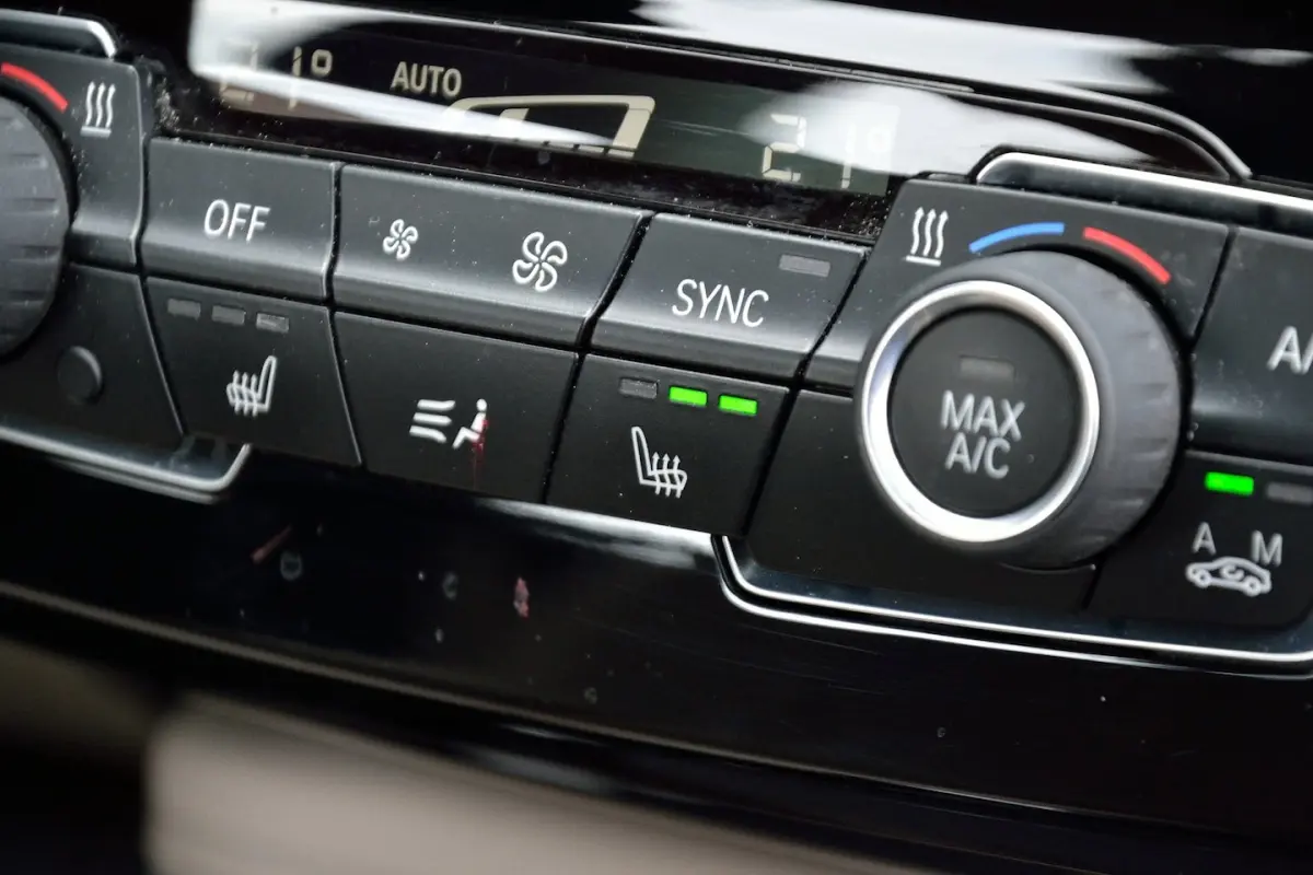 SDrive20i High Executive 192PK | M-Sport | Panoramadak | Leder