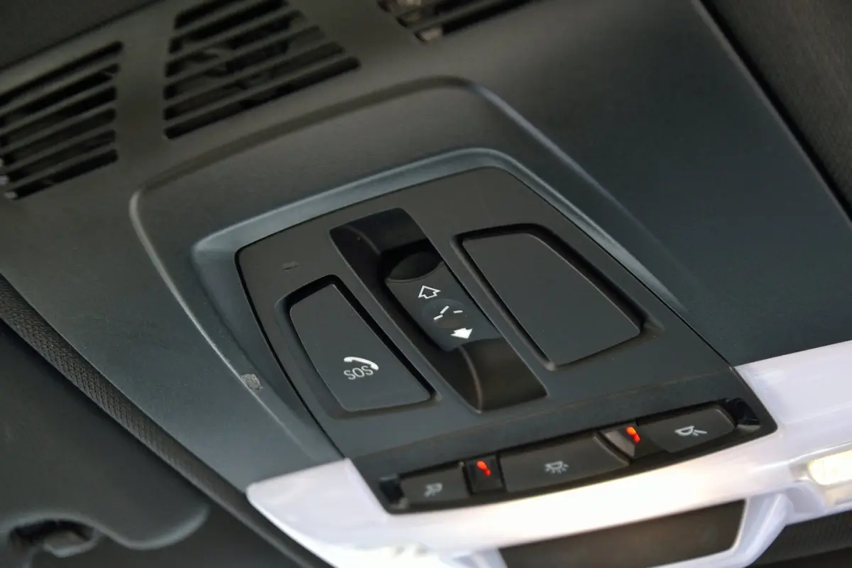 SDrive20i High Executive 192PK | M-Sport | Panoramadak | Leder