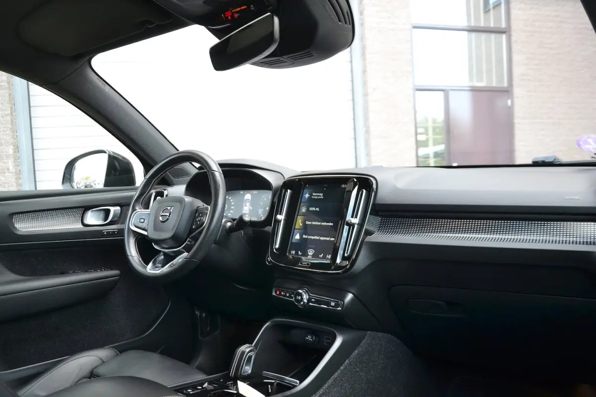 2.0 T4 R-Design 190PK | ACC | Keyless | Standverwarming