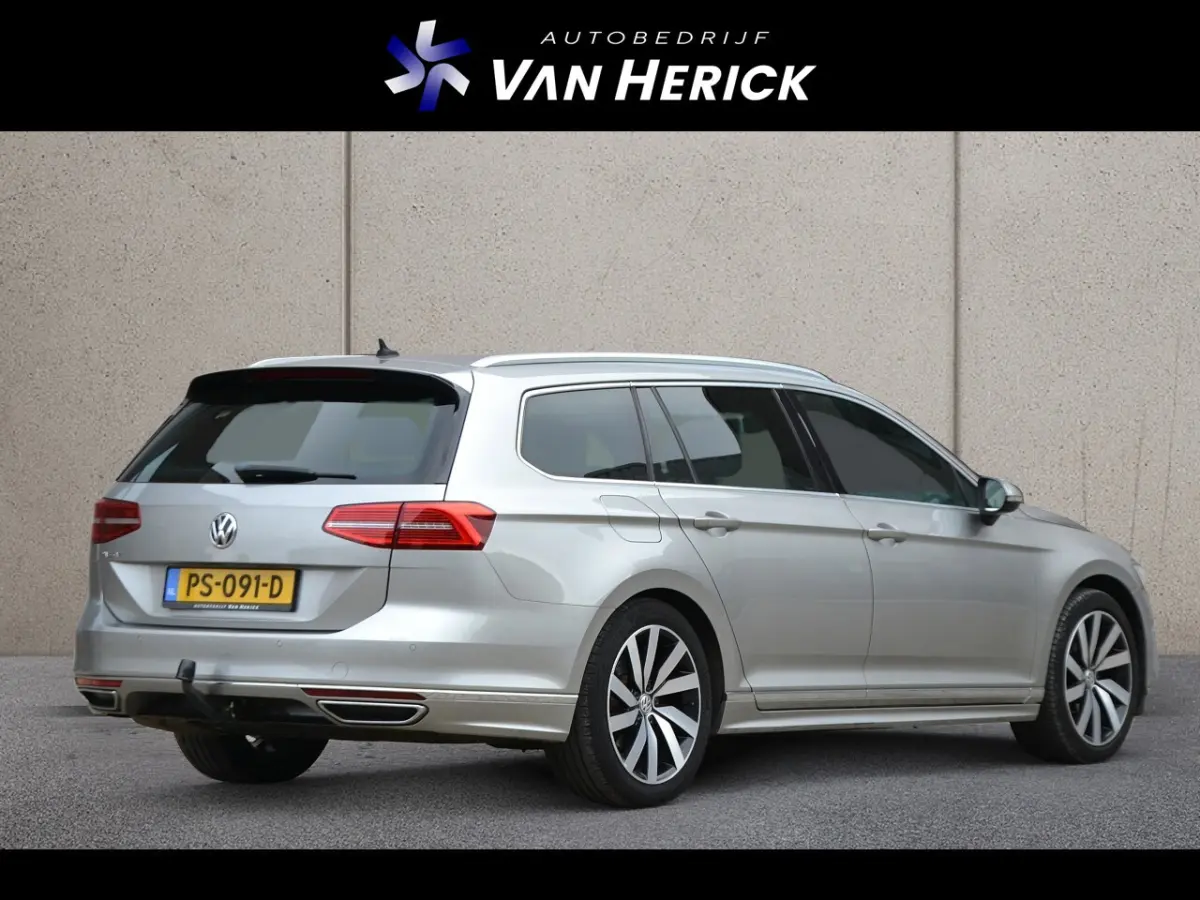 1.4 TSI Highline Business R | R-Line | Leder | Trekhaak | Head-up