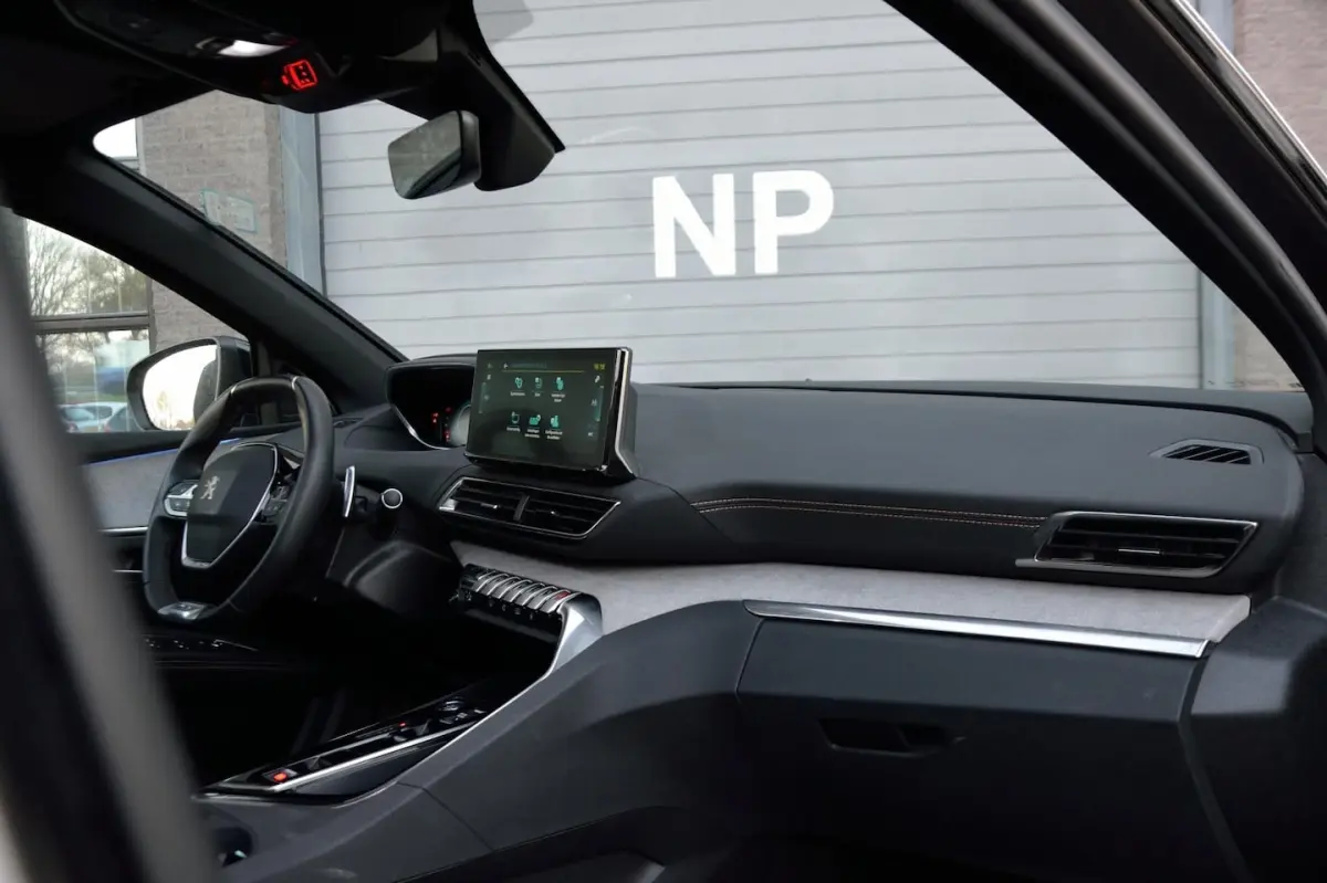 1.6 HYbrid 225 GT | Panoramadak | ACC | Navi