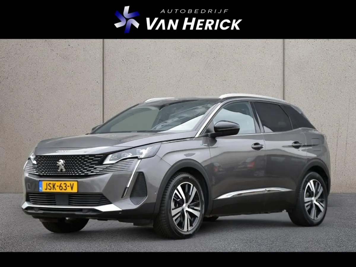1.6 HYbrid 225 GT | Panoramadak | ACC | Navi
