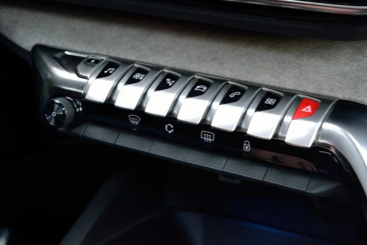 1.6 HYbrid 225 GT | Panoramadak | ACC | Navi