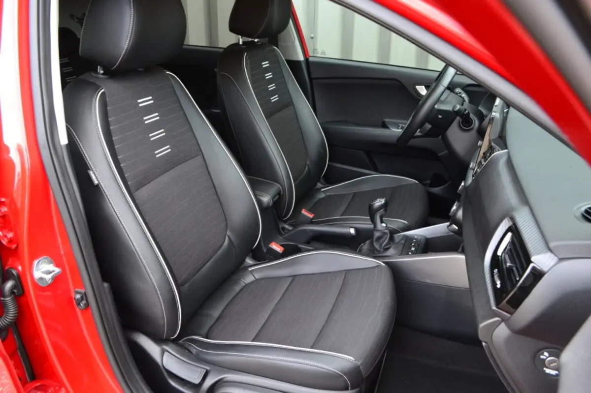 1.0 T-GDI MHEV GT Line LED/Camera/Navi