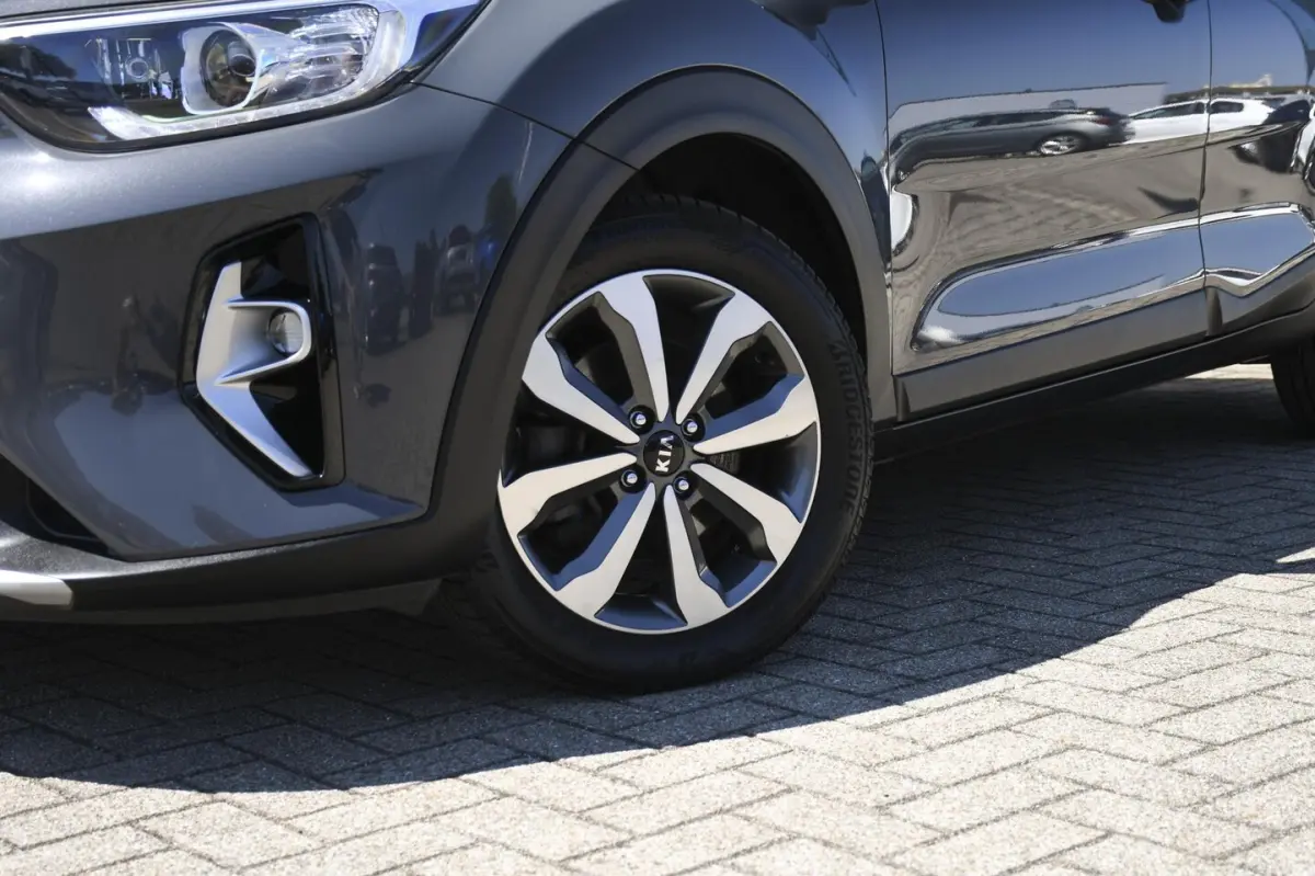 1.0 T-GDi MHEV DynamicPlusLine CAMERA/ DAB/ CRUISE