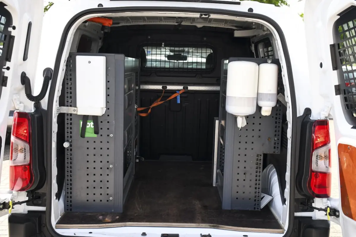 1.5 BlueHDI Club 75KW/NAVI/PDC/WERK INRICHTING