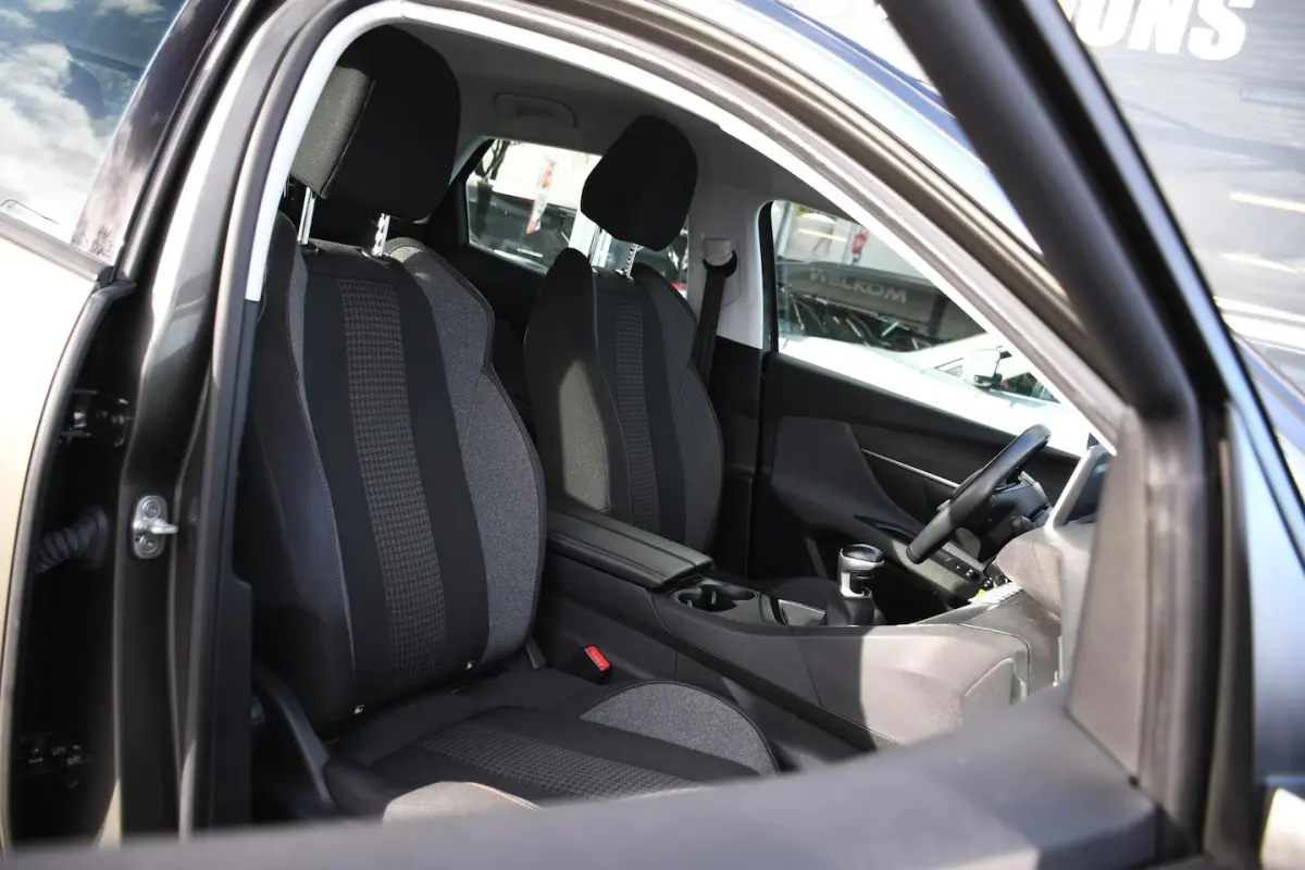 1.2 Executive NAVIGATIE/ TREKHAAK/ CRUISE CONTROL