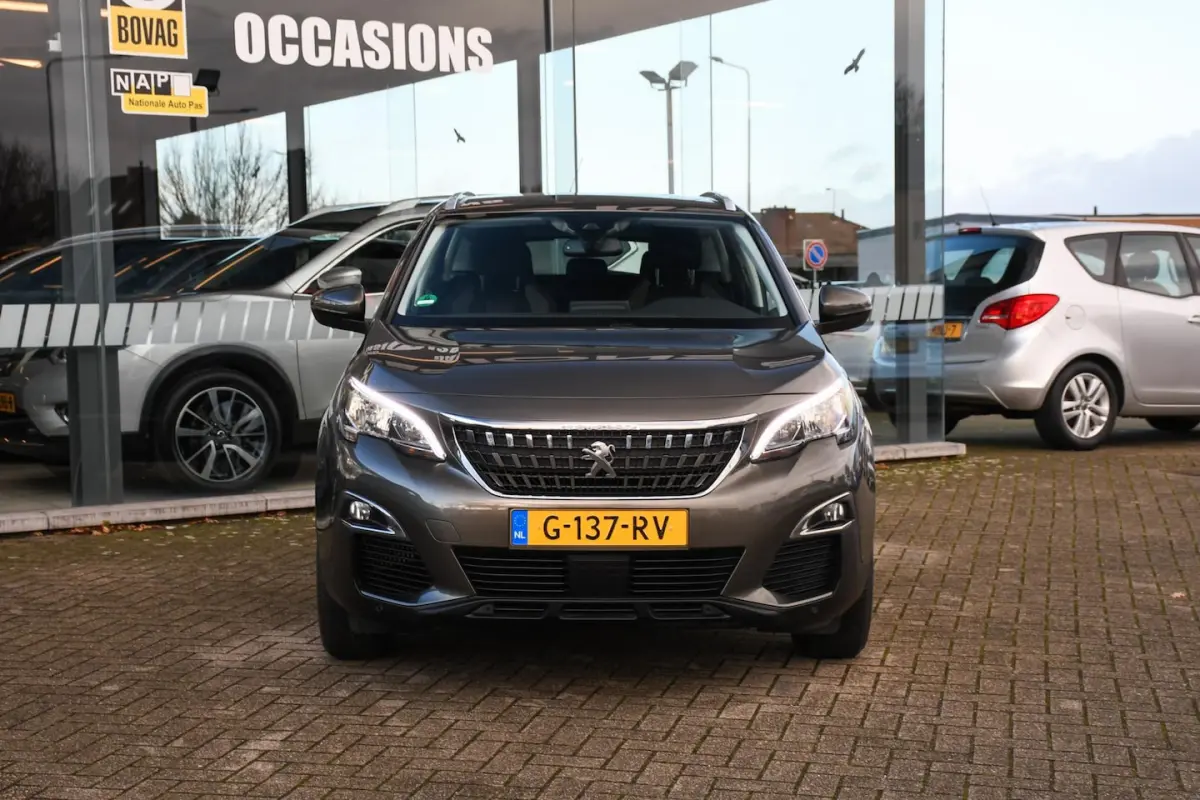 1.2 Executive NAVIGATIE/ TREKHAAK/ CRUISE CONTROL