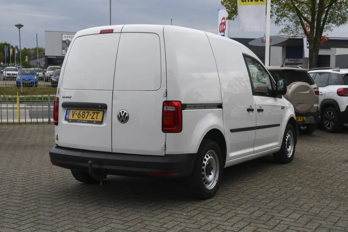 2.0 TDI L1H1 BMT Trendline /Trekhaak/Cruise contro