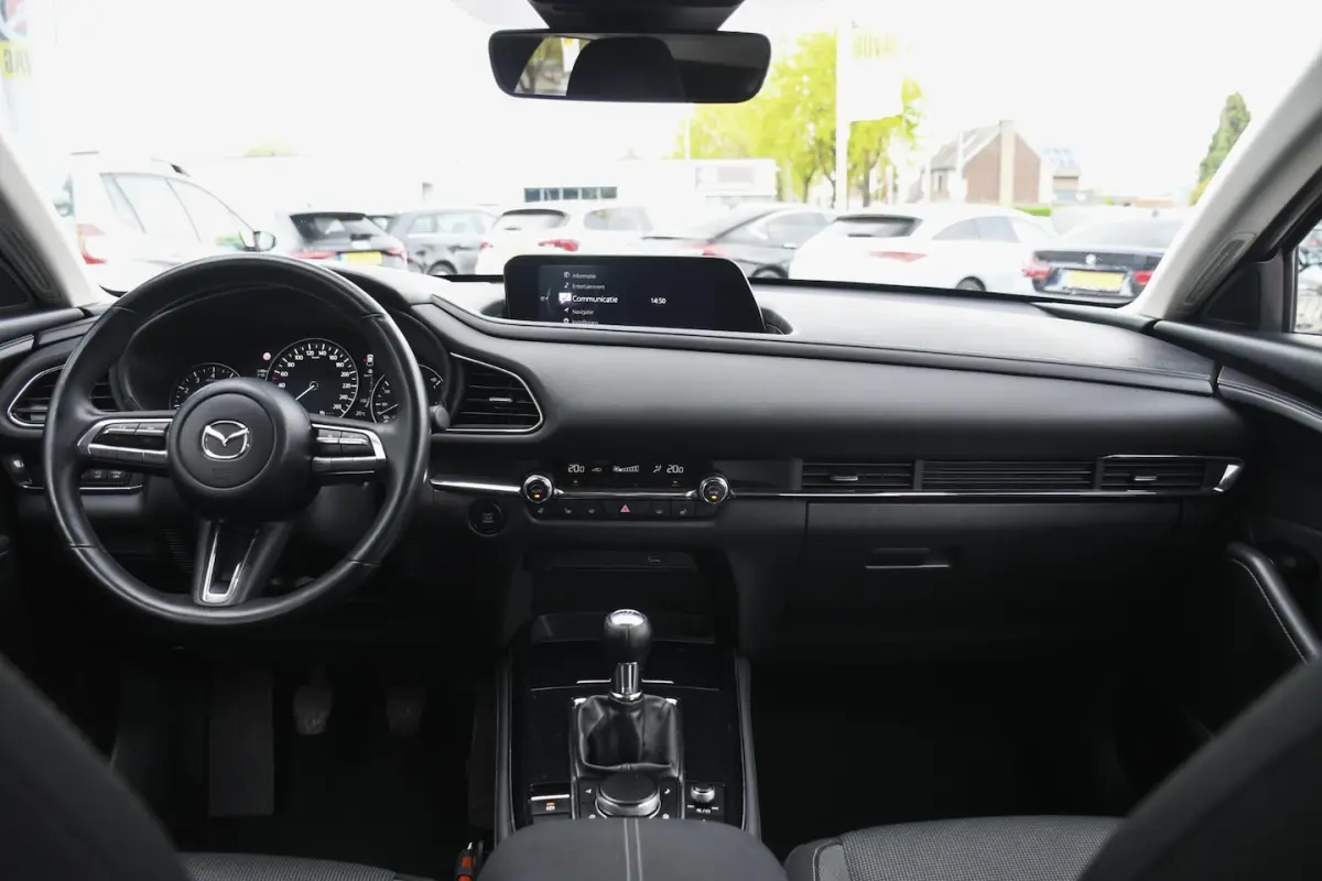 2.0 e-SkyActiv-X M Hybrid APPLE CARPLAY/ TREKHAAK