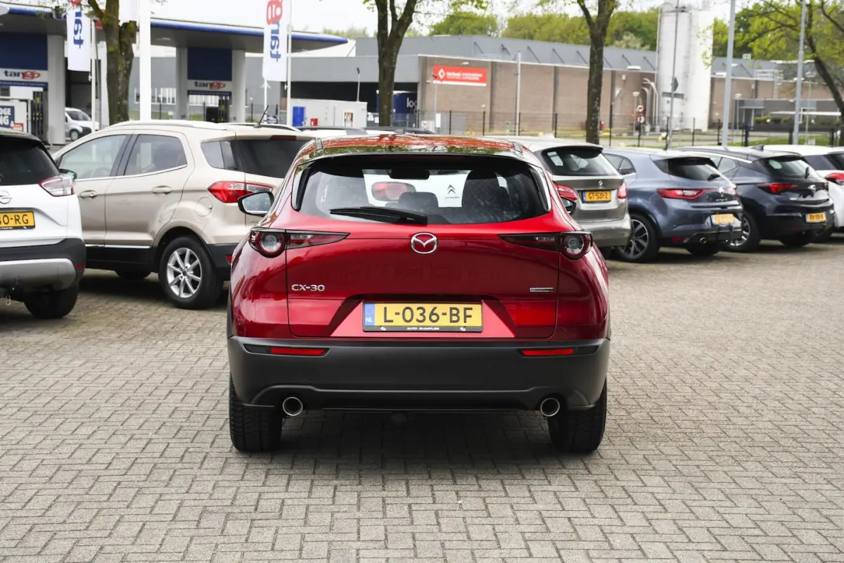 2.0 e-SkyActiv-X M Hybrid APPLE CARPLAY/ TREKHAAK