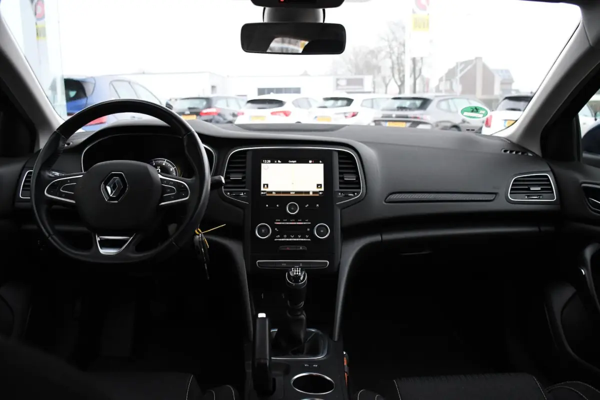 1.2 TCe Zen NAVIGATIE/ CRUISE CONTROL/ DAB