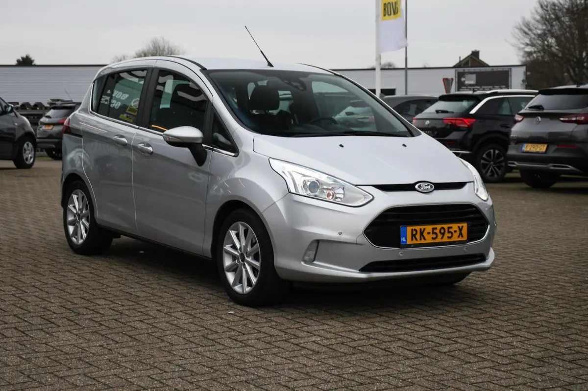 1.0 EcoBoost Titanium 33000 NAP/ NAVIGATIE/ LED