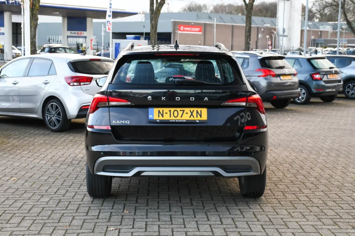 1.0 TSI Ambition APPLE CARPLAY/ CRUISE CONTROL