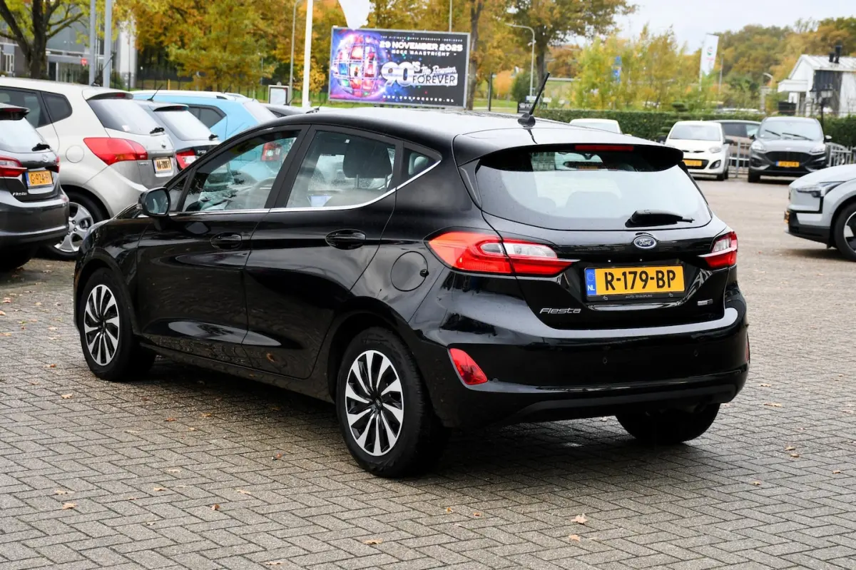 1.0 EcoBoost Hybrid Titanium 1 EIGENAAR/ HILL HOLD