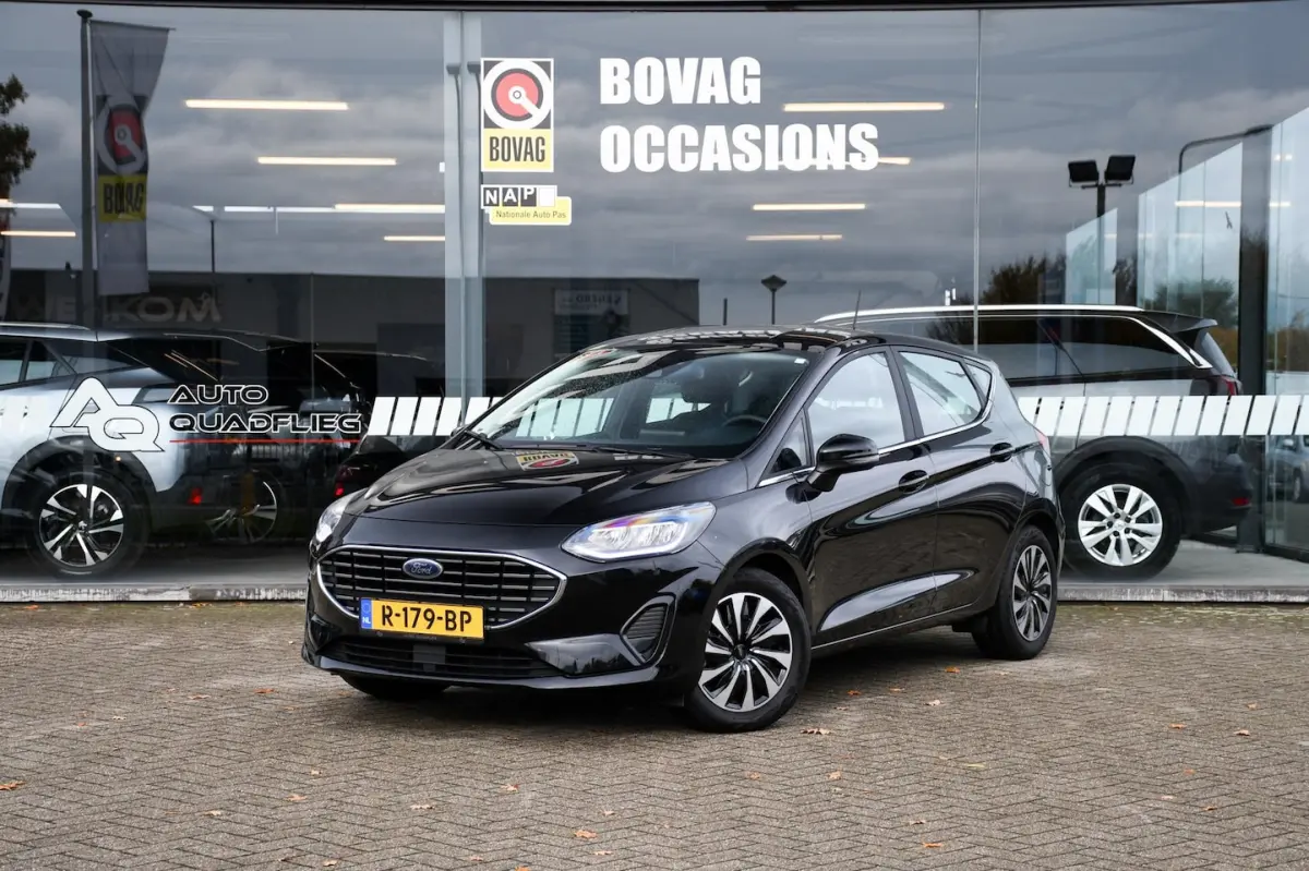 1.0 EcoBoost Hybrid Titanium 1 EIGENAAR/ HILL HOLD