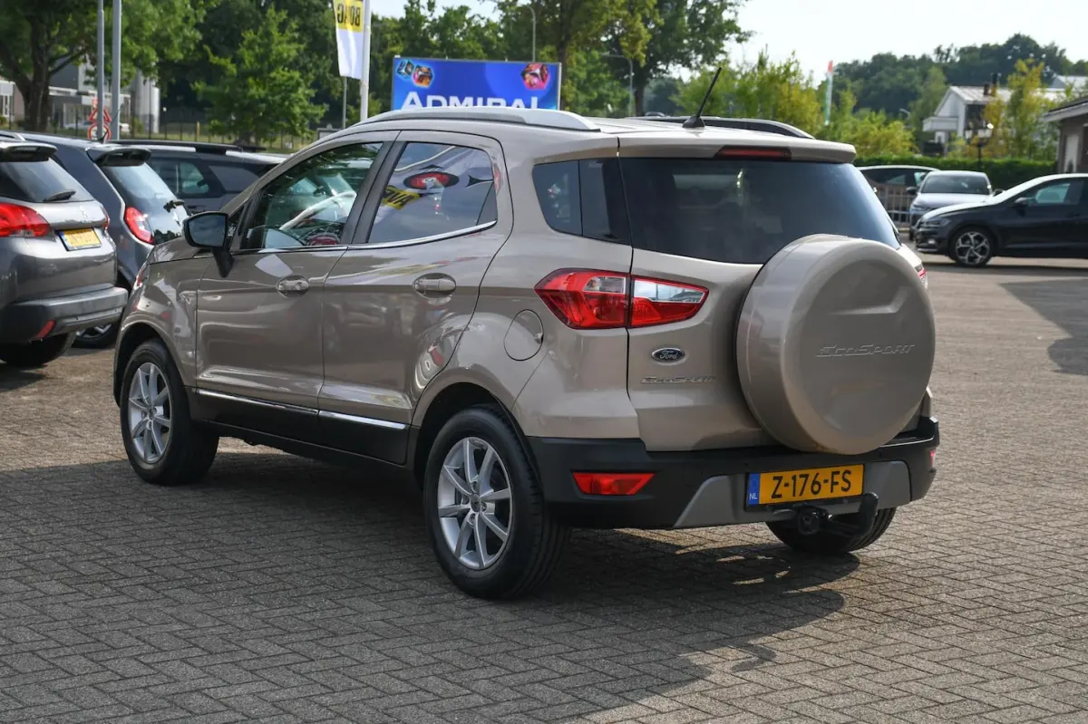 1.0 EcoBoost Titanium HALF-LEDER / TREKHAAK \ CC