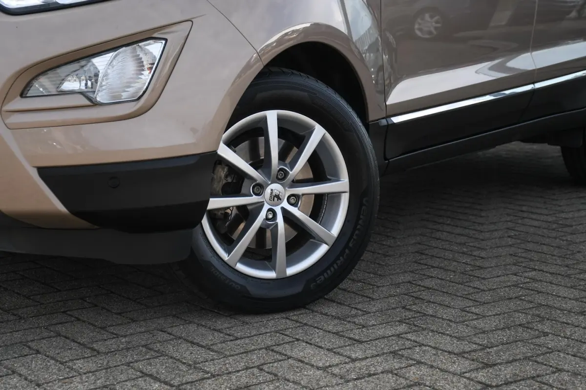 1.0 EcoBoost Titanium HALF-LEDER / TREKHAAK \ CC